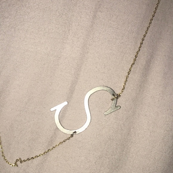 anthropologie gold S necklace - Picture 3 of 3